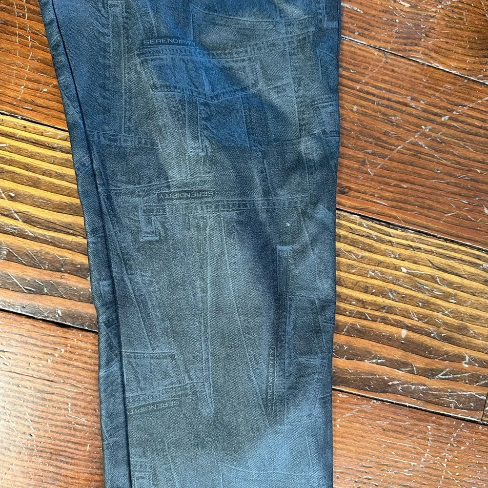 Stylish Black Denim Women's Pants - Picture 2 of 5